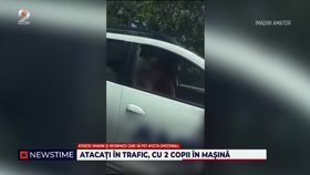 VIDEO Mașina unei familii în care se aflau și doi copii minori a fost atacată cu un baston telescopic de către un bărbat nervos